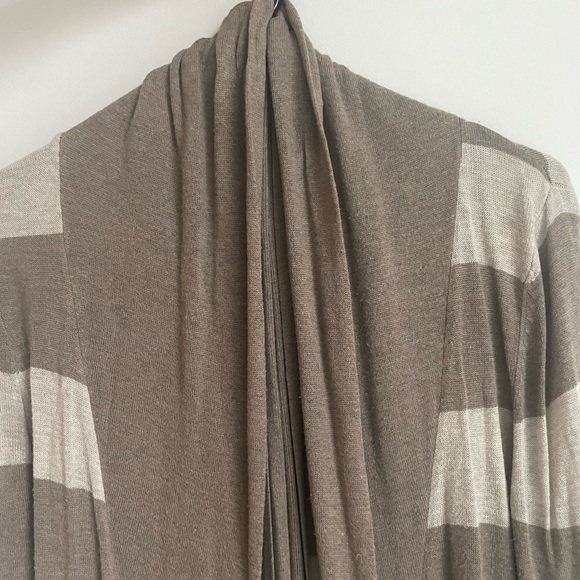 Tan/beige striped cardigan - Picture 3 of 3